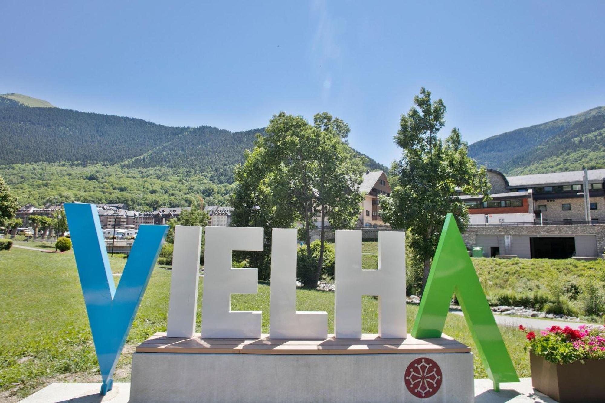 Luderna - Apartamento Dera Pincela Vielha Exterior foto